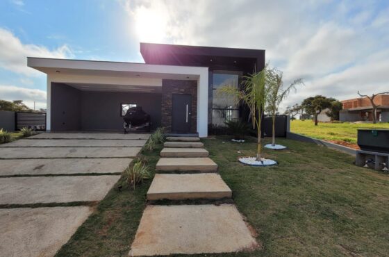 TERRAS DE SANTA CRISTINA XIII – 190m² – 3 Suítes – Casa térrea – Paranapanema/SP