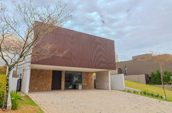 ALPHAVILLE ESPLANADA 1 – 398m² – 4 Suítes – Sobrado – Aceita Permuta – Votorantim/SP